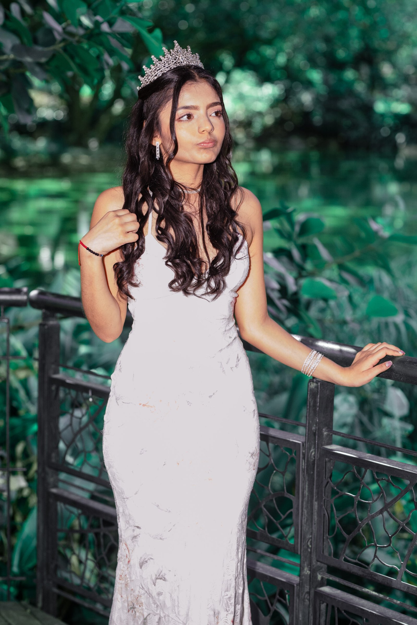 FOTO ESTUDIO MEDELLÍN + BOOK DE FOTOS IMPRESO MEDIANO 20X60 - Imagen 4